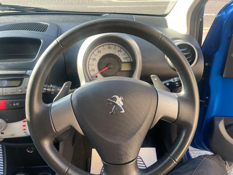 PEUGEOT 107