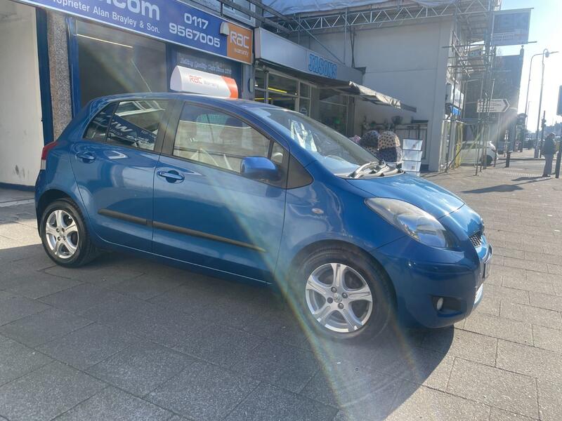 View TOYOTA YARIS 1.4