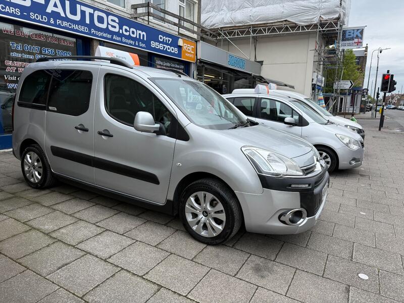 View CITROEN BERLINGO 1.6 HDi XTR