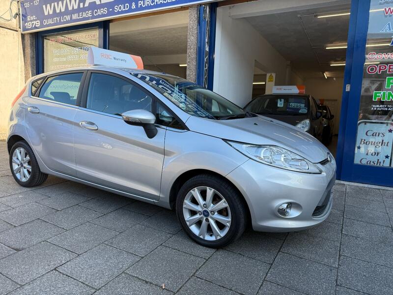 View FORD FIESTA 1.3 Zetec