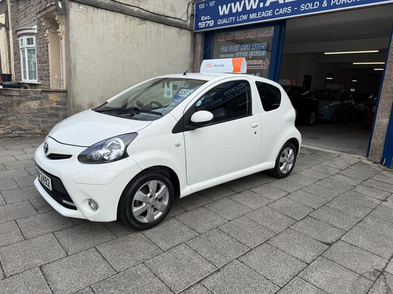 View TOYOTA AYGO 1.0 VVT-i Fire