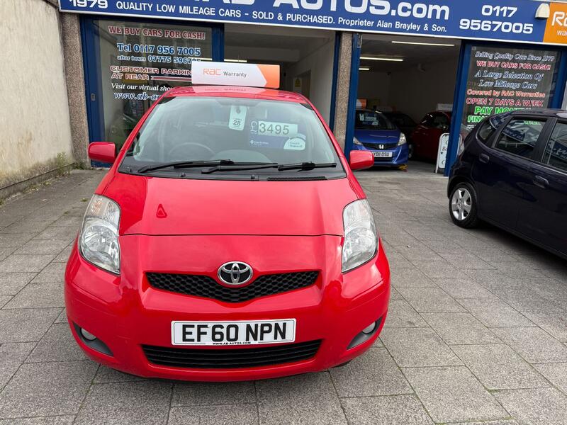 View TOYOTA YARIS 1.3 Dual VVT-i TR