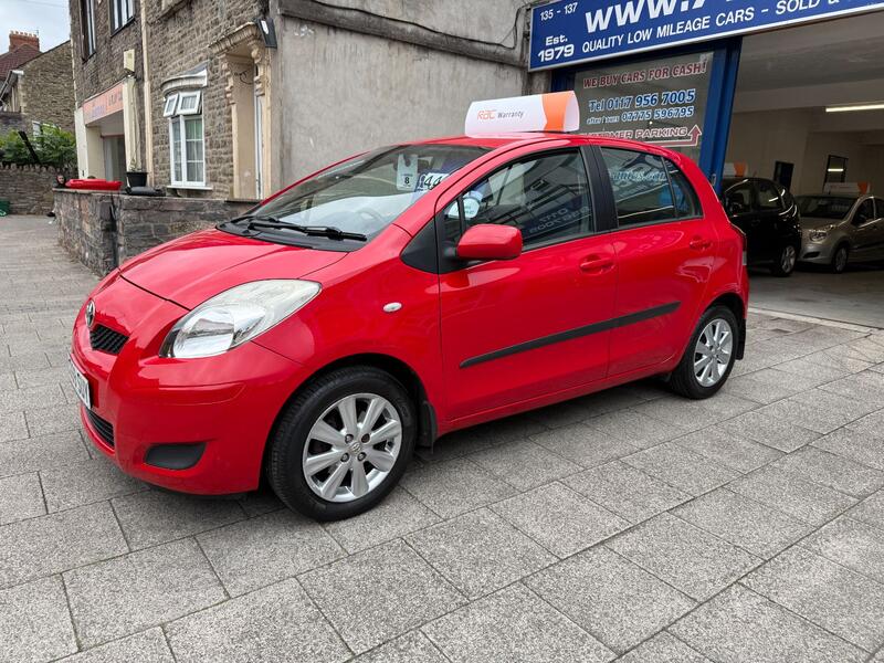 View TOYOTA YARIS 1.3 Dual VVT-i TR