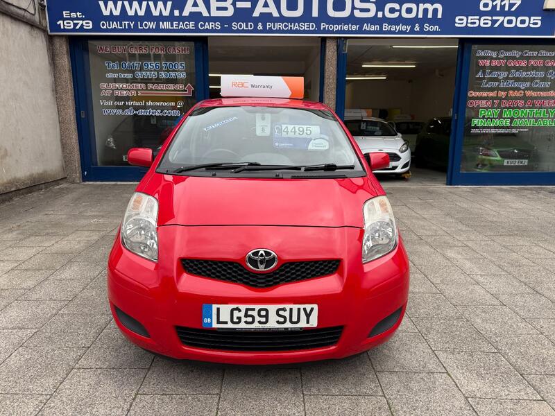 View TOYOTA YARIS 1.3 Dual VVT-i TR