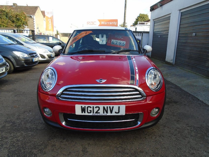 View MINI HATCHBACK DT 113  Cooper London 2012