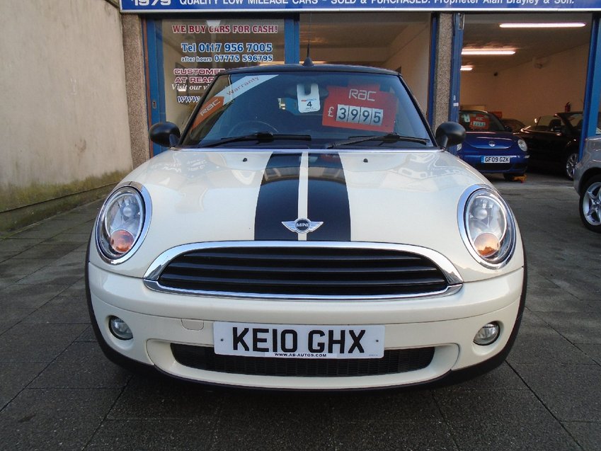 View MINI CABRIOLET 1.6  One CONVERTIBLE