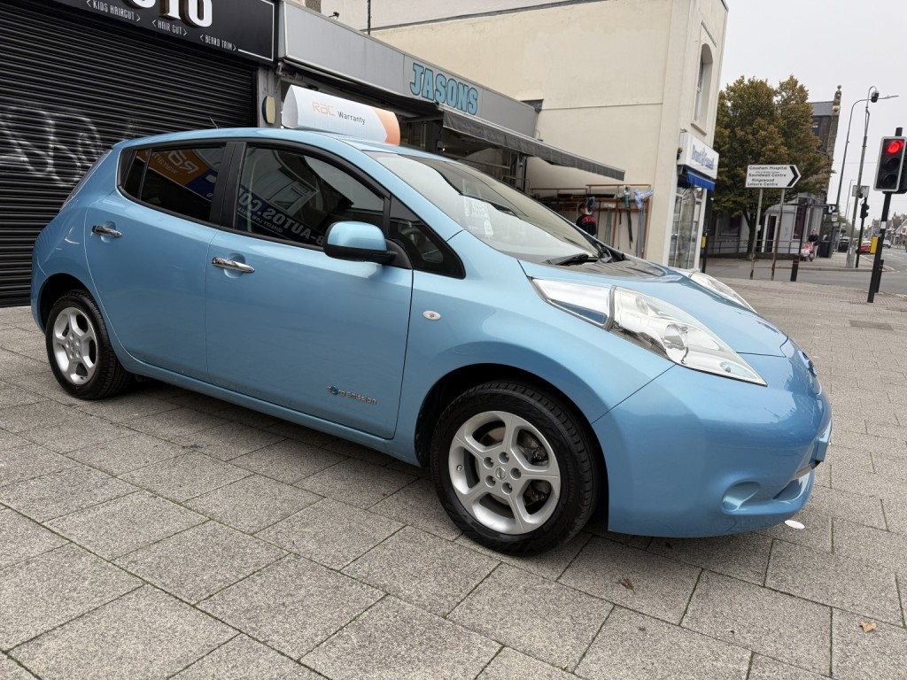 2015 Nissan LEAF